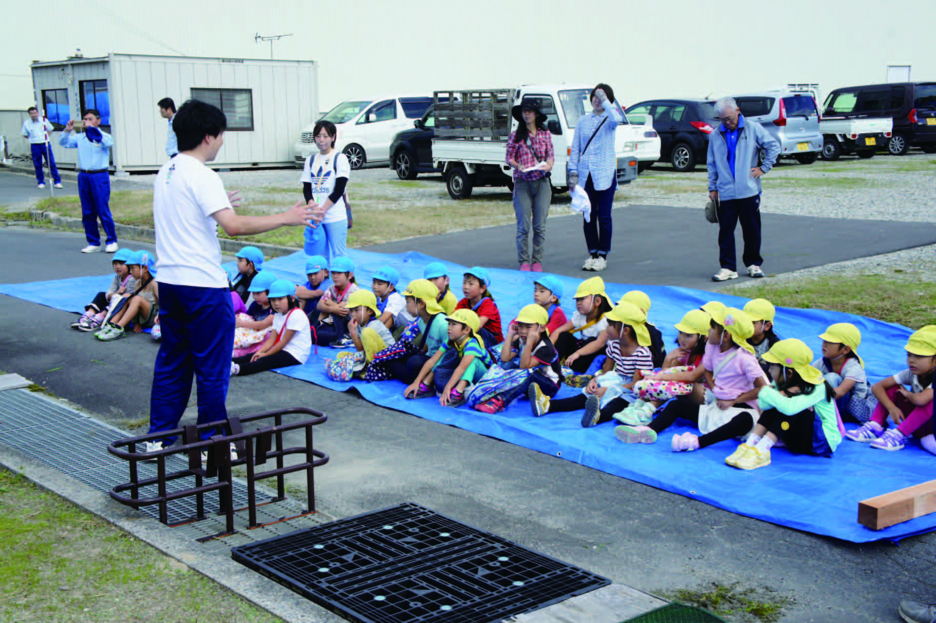 コットンプロジェクト 綿摘み体験 18年10月 株式会社 近藤紡績所